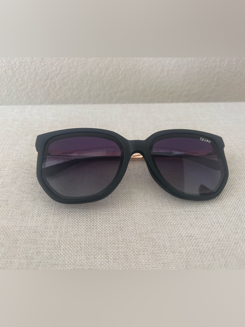Quay Australia oversized coffee run Black Sunglasses with smoke Gradient Lenses